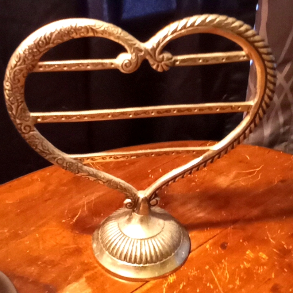 Earring stand